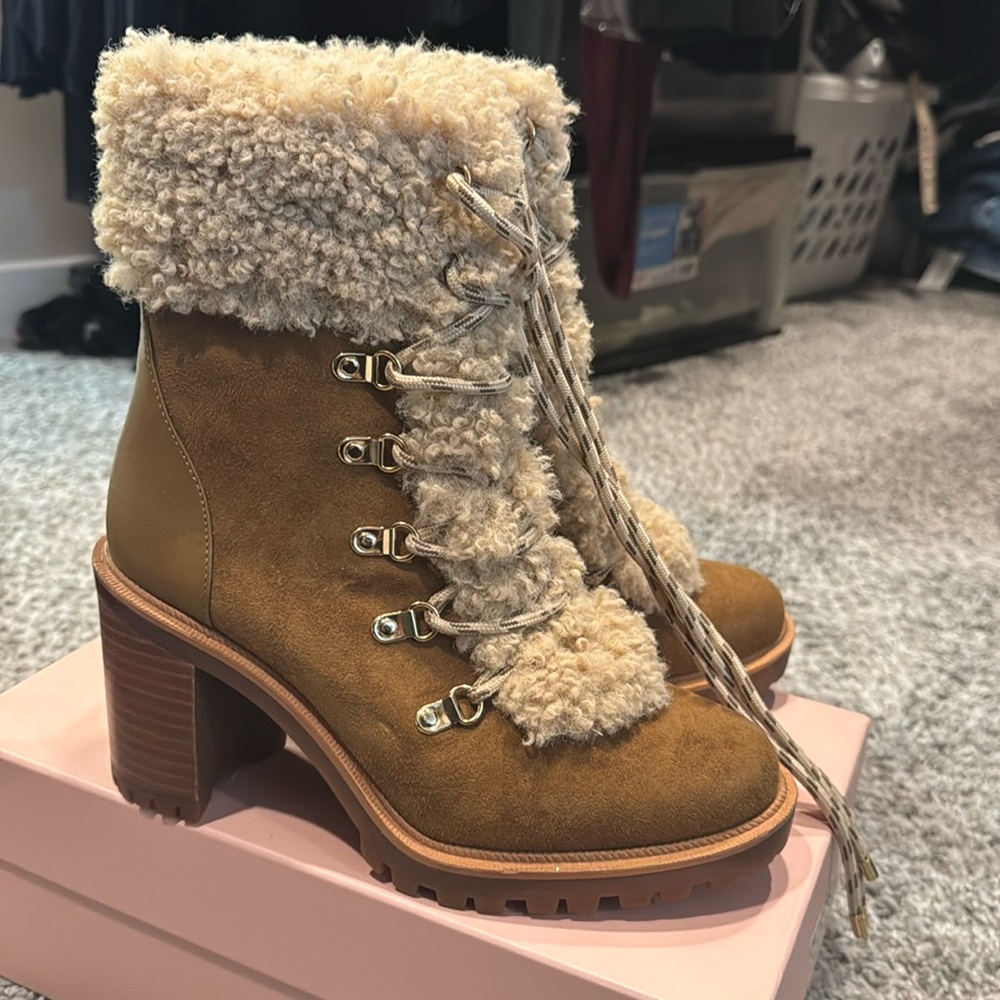 Jennifer Lopez Lopez fur booties brown timber boot